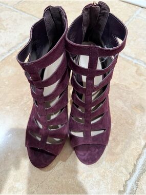 Saks Fifth Avenue Strappy Suede Open-Toe in Plum. Size 8.5 Worn a few times